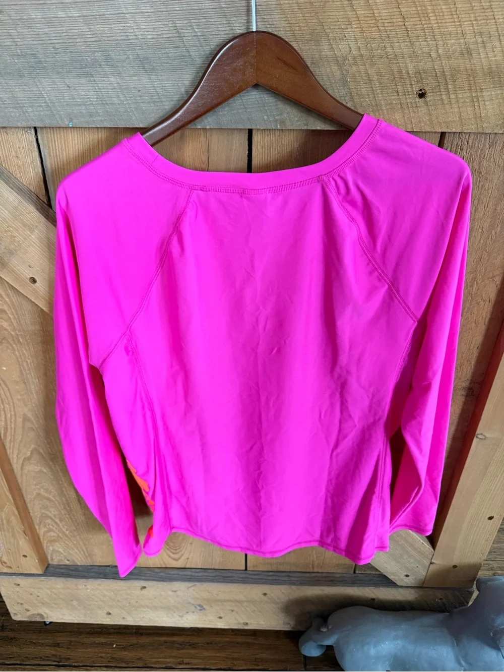 Old Navy Bright Pink Floral Accent Long Sleeve SPF rash guard. XL